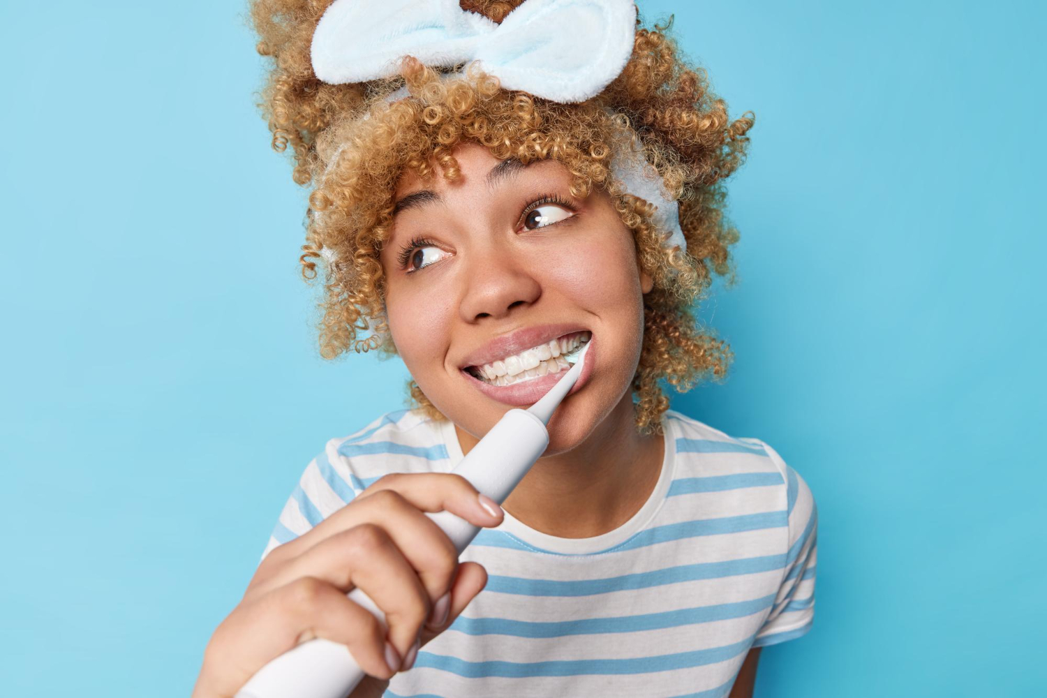 4 Reasons to Switch to an Electric Toothbrush Dentists of Hinsdale Lake